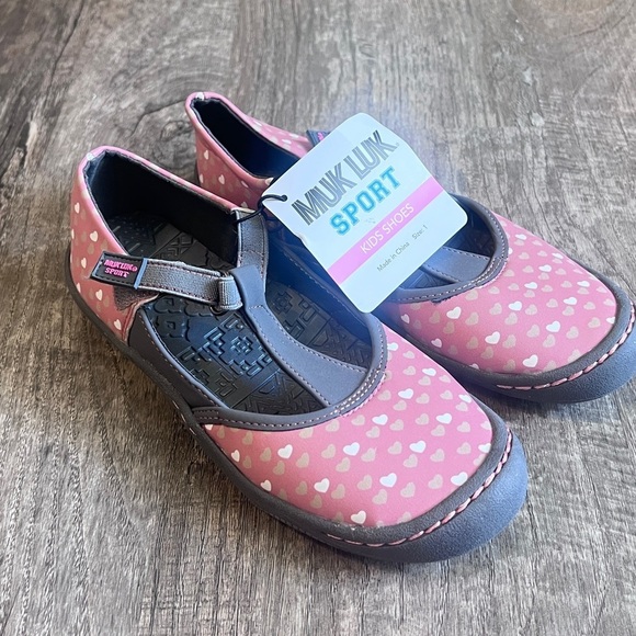 Muk Luks Other - NWT Muk Luk Girls Shoes